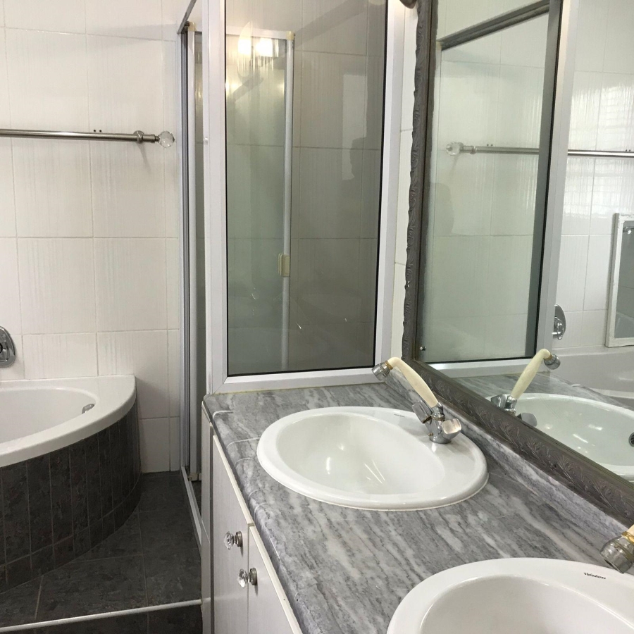 5 Bedroom Property for Sale in Protea Park North West